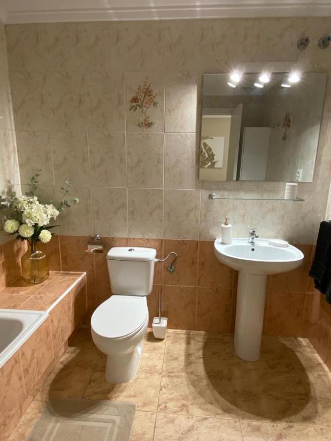 Комфортабельные Апартаменты С Большой Террасой Torrevieja Bagian luar foto