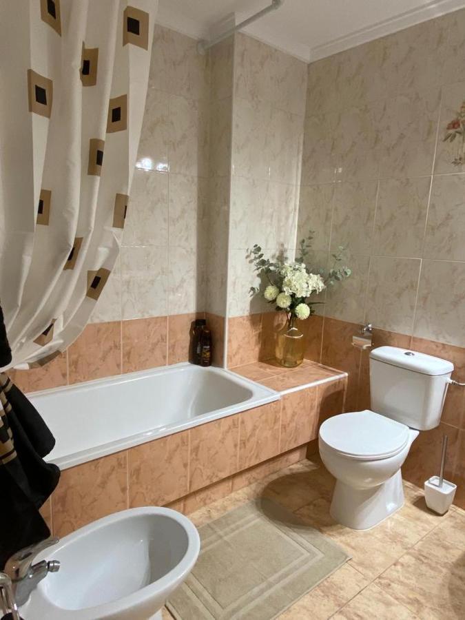 Комфортабельные Апартаменты С Большой Террасой Torrevieja Bagian luar foto